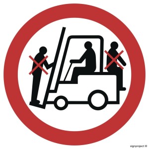GB002 Zakaz przewozu osób na urządzeniach transportowych